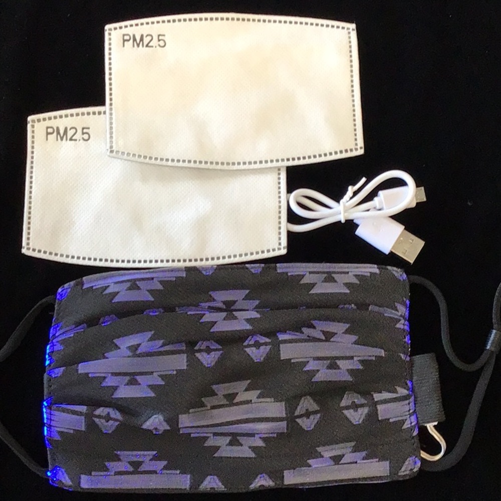 LED Mask - Picture 4 of 8